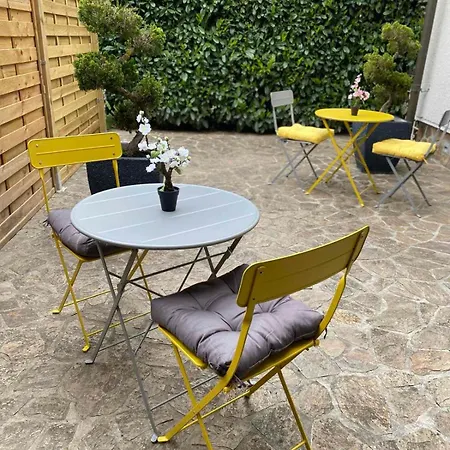 Mali Raj Apartamento Mengeš